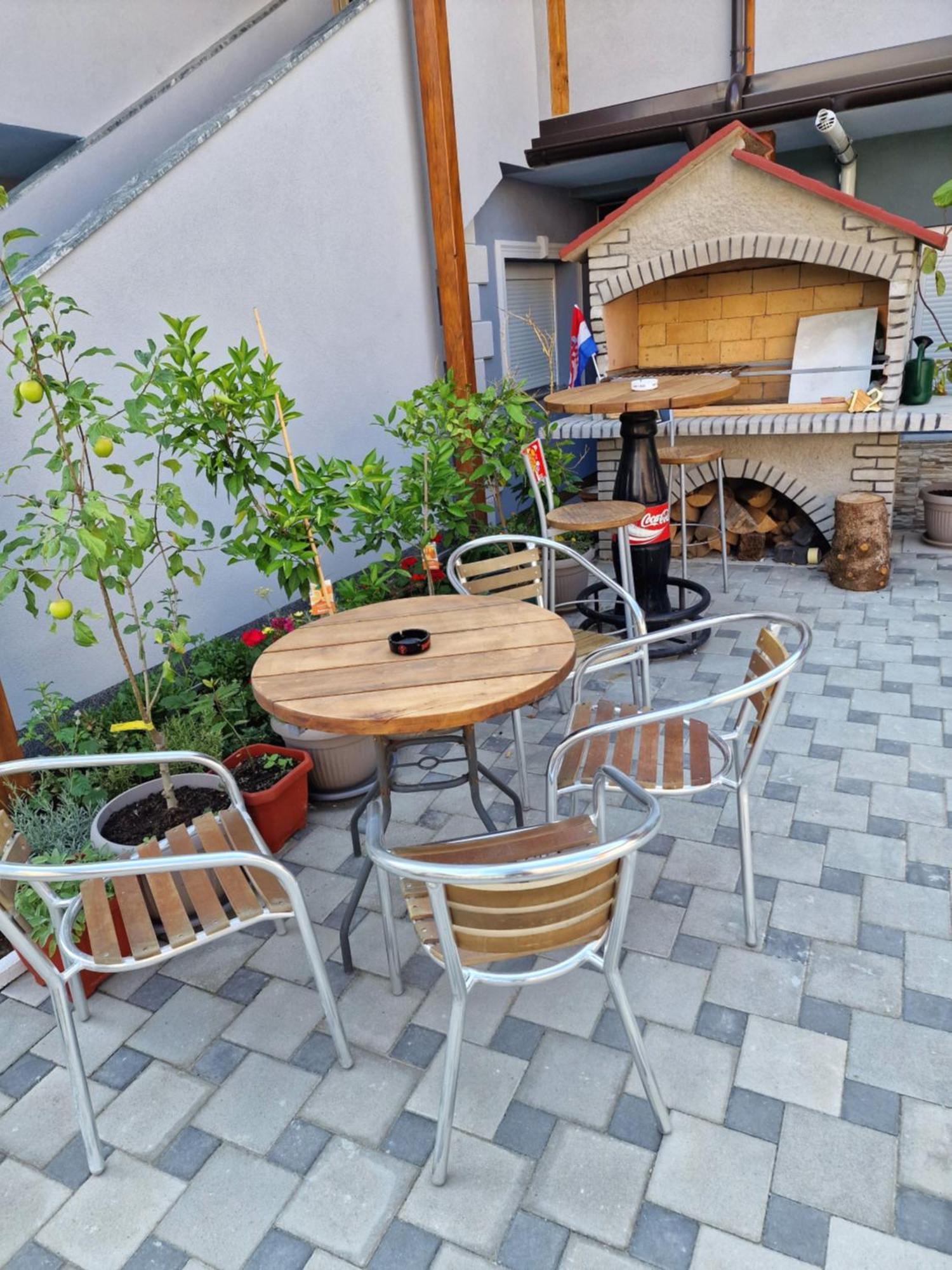 Apartmán Studio Apartman Lorena Záhřeb Exteriér fotografie